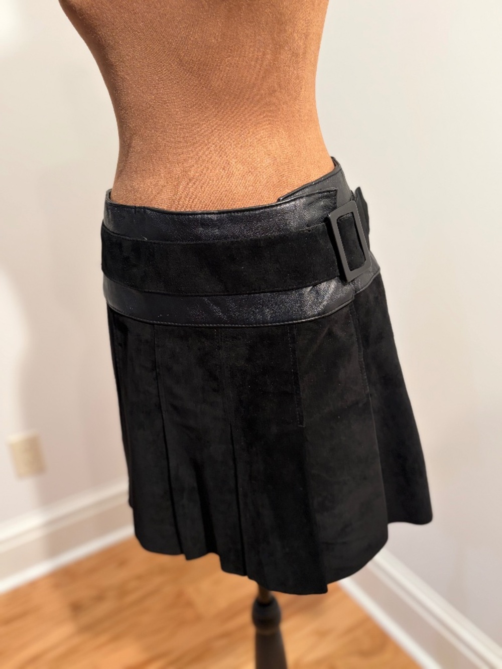 Suede and leather skirt by In Suede